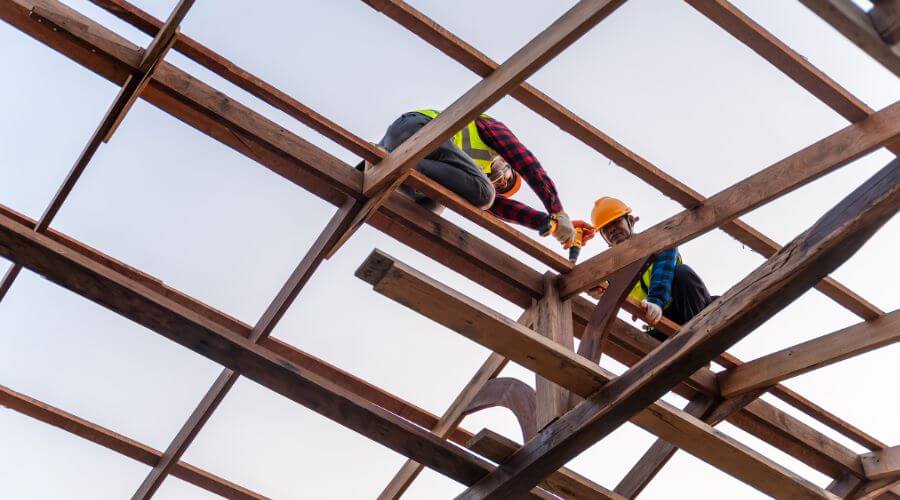 Expert new roof installation services in Oakville, IA