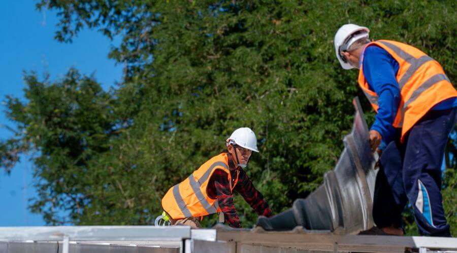 Professional new roof installation services in Oakville, IA